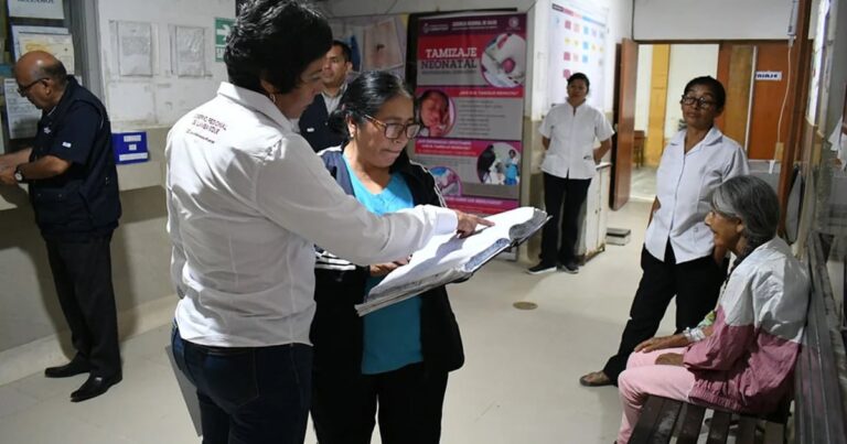 Gerenta regional de Salud se hizo pasar por paciente: halló a médicos que maltrataban, comían o dormían en horario laboral en Lambayeque