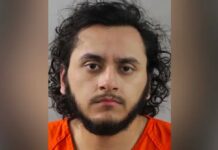 Estudiante de medicina hispano mató a puñaladas a su madre en Florida