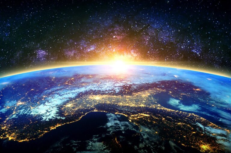 Cómo calcular la circunferencia de la Tierra con papel y boli