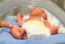 Encontraron bebé abandonado en la basura en Texas 🎦