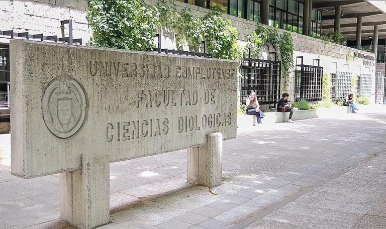Los que no llegan a Medicina por EvAU: «Iré a la privada»