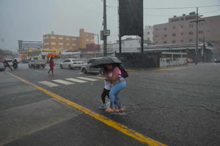 Se esperan lluvias y tormentas eléctricas este domingo