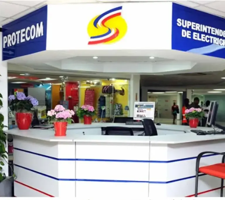 Usuarios denuncian alza excesiva en factura eléctrica por parte de Edes