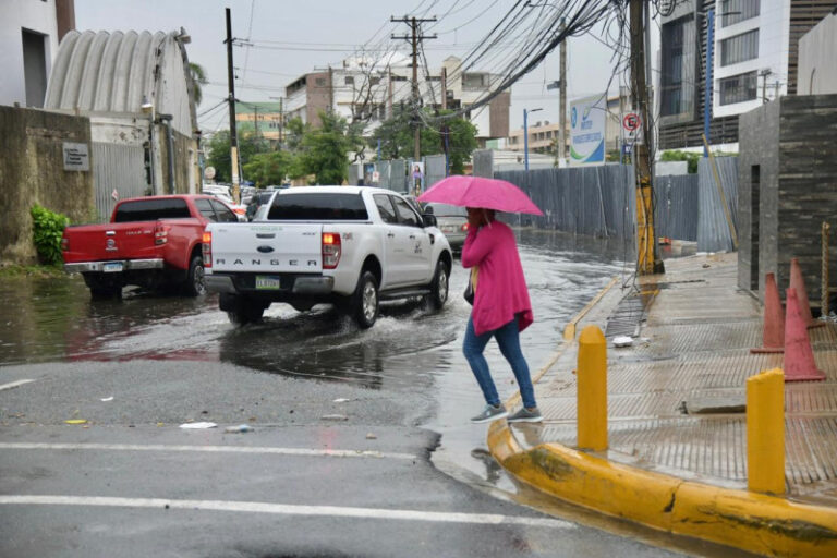 Vaguada provocará lluvias la tarde de este domingo