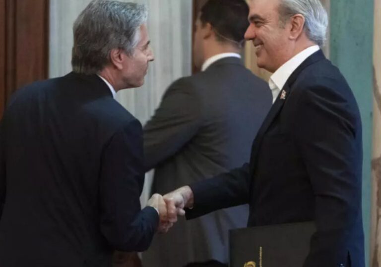Presidente dominicano Abinader busca “normalizar” relaciones con Haití