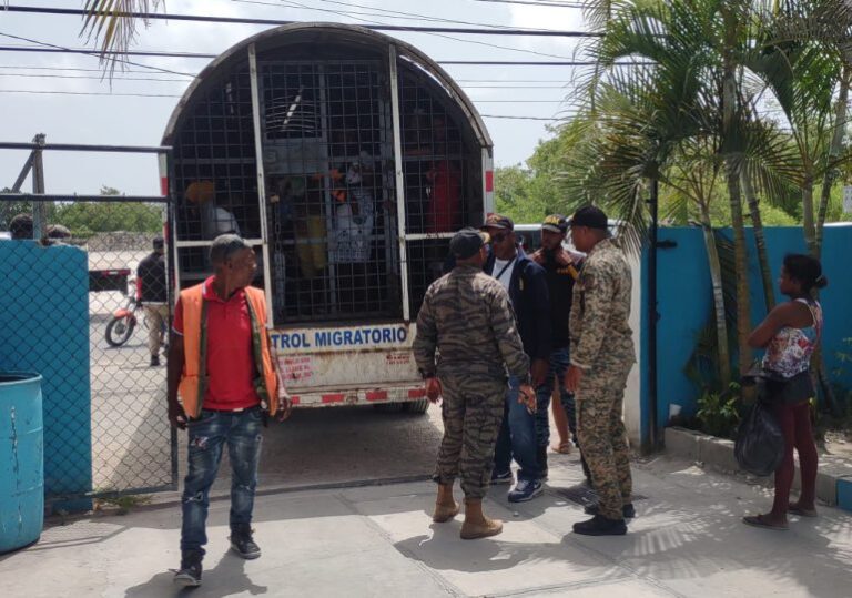 Directora de Migración denuncia campaña para desacreditar esfuerzos migratorios de República Dominicana