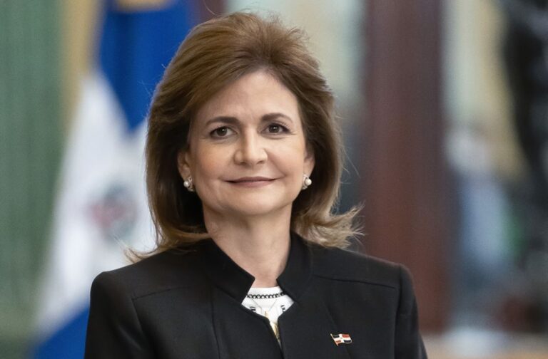 Raquel Peña designada presidenta del Gabinete de Educación
