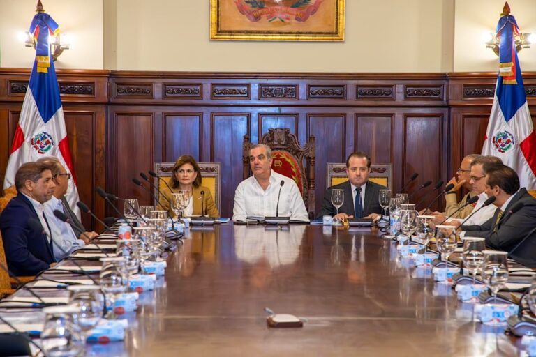 Presidente Abinader encabeza Consejo de Ministros para conocer primer presupuesto realizado bajo las directrices de la Ley de Responsabilidad Fiscal