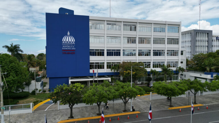 Ministerio de Trabajo acoge Jornada del Empleo Hotelero en Miches