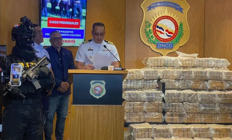 DNCD incauta 766 paquetes de cocaína en Pedernales