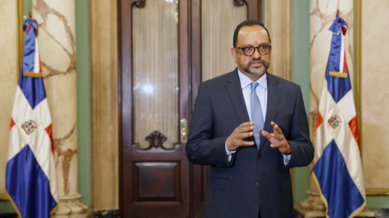 Gobierno anuncia construcción de hospital en Pantoja
