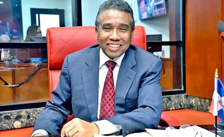 Félix Bautista propone creación de Ministerio de Asistencia Social