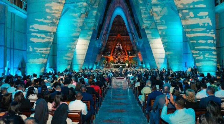 Banco Popular acoge el 24 Concierto Altagraciano en la Basílica de Higüey