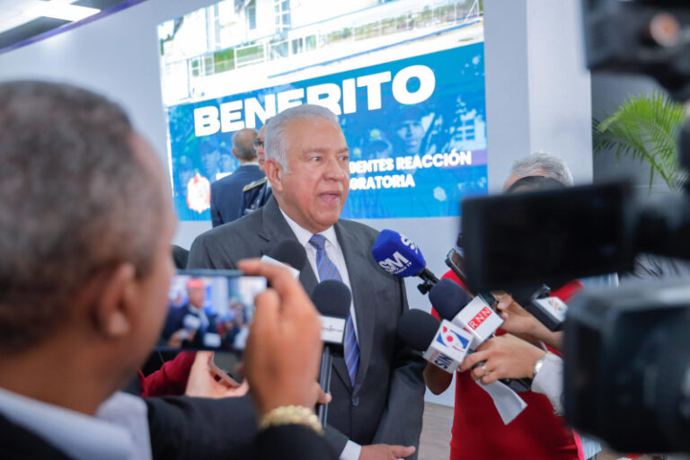 El brote de fiebre porcina en el país está «bajo control», dice Andrés Bautista