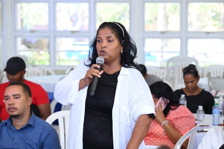 “El Gobierno en la Provincia” llega a Barahona para fortalecer vínculos con las comunidades
