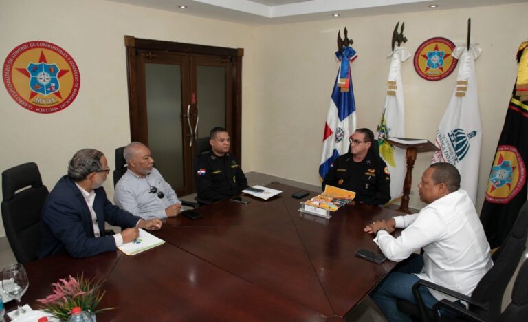 Pro Consumidor y CECCOM lanzarán una operación especial de Pascua contra la venta irregular de alcohol