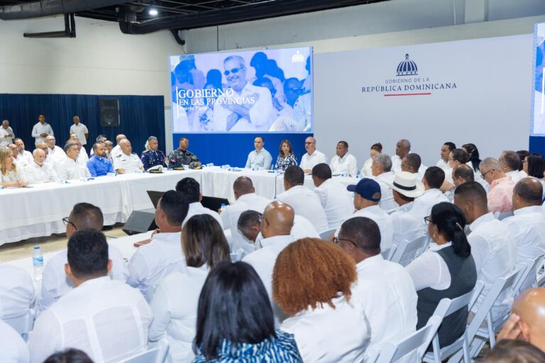 “Gobierno en las Provincias” se desarrolla con éxito en Puerto Plata