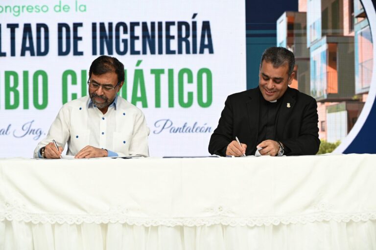 Indrhi y UCNE renuevan acuerdo para fortalecer gestión de recursos hídricos