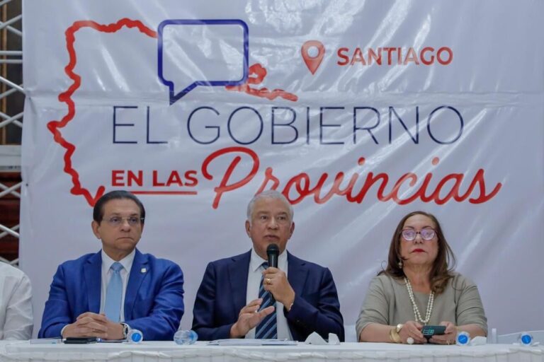 Realizan con éxito jornada “El Gobierno en las Provincias”, en Santiago