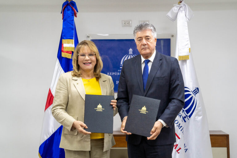 Plan Social y Onaprep firman convenio para impulsar la reinserción de personas en conflicto con la ley
