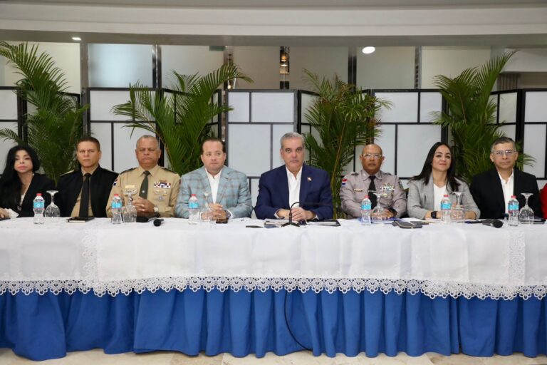 Presidente Abinader encabeza reunión de seguimiento al Plan de Seguridad Ciudadana