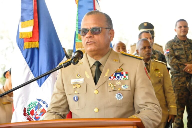 Ministro de Defensa destaca Fuerzas Armadas cuentan con alrededor de 12,000 soldados para defender la soberanía nacional en la zona fronteriza