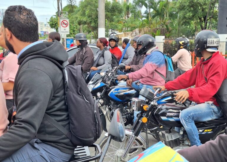 Afamoto insta a las regulaciones de motocicletas en el país