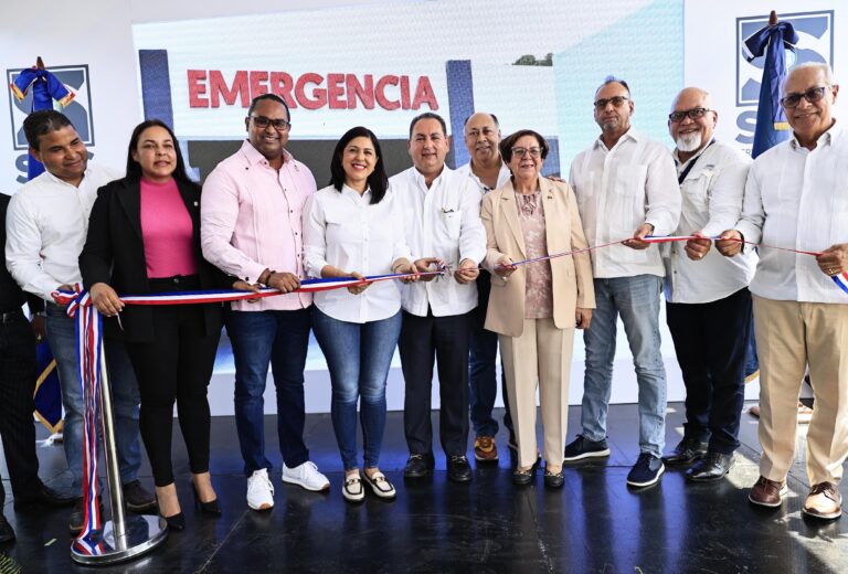 SNS entrega ampliada y remozada Emergencia del Hospital Municipal Villa Tapia