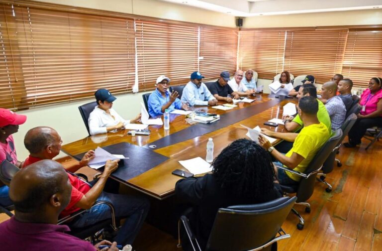 En Comedores Económicos del Estado Dominicano se activa Comité de Emergencia ante posible impacto de vaguada que afecta el país