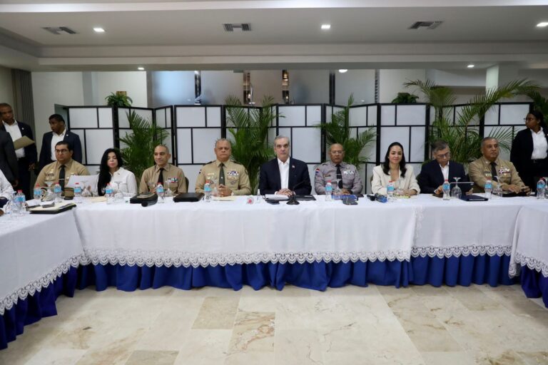 Presidente Abinader encabeza reunión de seguimiento al Plan de Seguridad Ciudadana