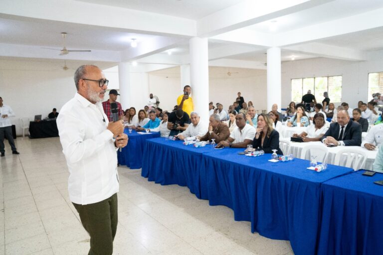 “El Gobierno en las Provincias” revela avances en cobertura educativa, servicios a estudiantes y mejora en infraestructura escolar en SDO
