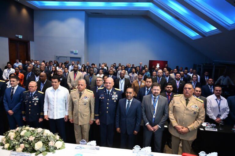 RD fortalece el liderazgo regional en ciberseguridad aeronáutica y gestión de riesgos en zonas de conflicto: XIII Reunión OACI reúne a Estados de NAM/CAR y SAM