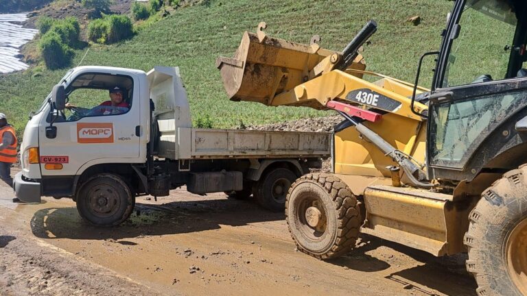 Ministerio de Obras Públicas despliega amplio operativo nacional para mitigar efectos de las lluvias