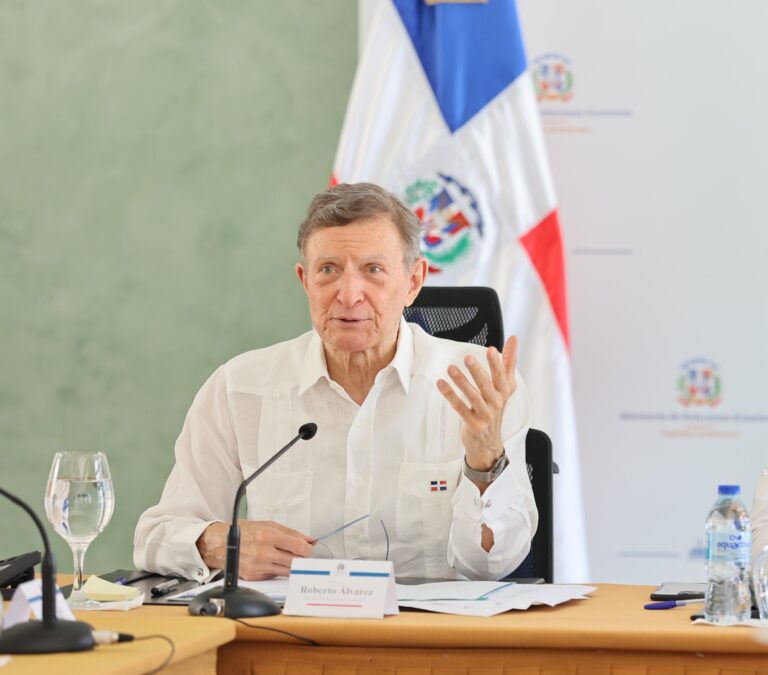 El canciller Roberto Álvarez participará en la 55. ª Asamblea General de la OEA en Antigua y Barbuda