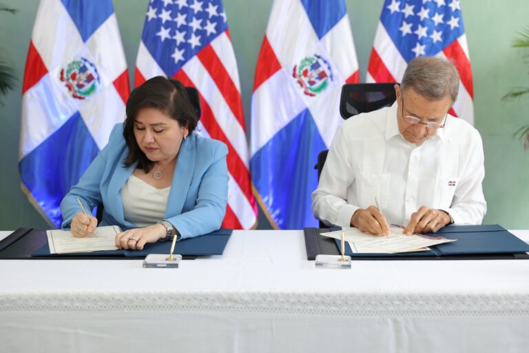 República Dominicana y Estados Unidos afianzan cooperación en materia de de lucha contra el tráfico ilícito, asistencia humanitaria y seguridad