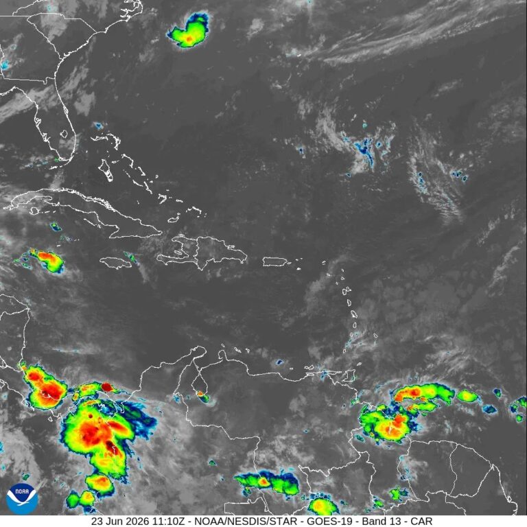 Indomet prevé aguaceros dispersos en varias regiones del país por incidencia de onda tropical y vaguada
