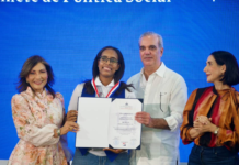 Presidente Abinader expresa orgullo por los jóvenes graduados de Oportunidad 14/24 que dejan atrás “el camino de la oscuridad” y escogen “el camino de la luz”