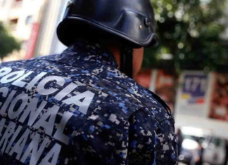 Captaron en VIDEO el momento en que un funcionario de la PNB disparó su fusil contra un civil en Falcón