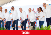 Abinader y rector de la UFHEC dan primer picazo a Plaza ARCASA y nuevo campus universitario en San Juan