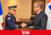 Exjefe de la Policía entrega bandera institucional a Ernesto Rodríguez García y le pide no doblegarse ante injerencias