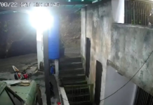 Cámara de seguridad captó cuando un derrumbe cayó sobre una casa en San Antonio de los Altos