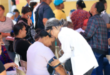 Rehabilitación y el HOMS brindan 2,752 servicios de salud gratuitos en Constanza