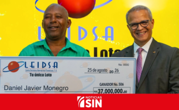 LEIDSA entrega de 37 millones a mecánico ganador del Loto