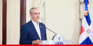 Presidente Abinader aboga por la libre competencia en telecomunicaciones para reducir tarifas y mejorar el servicio