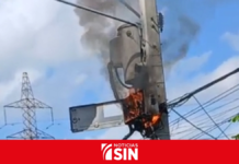 Bomberos sofocan incendio en poste eléctrico en Hato Nuevo; parte del sector queda sin energía