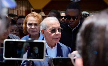 Danilo Medina atribuye muertes de neonatos a fallas en protocolos, no a falta de cobertura