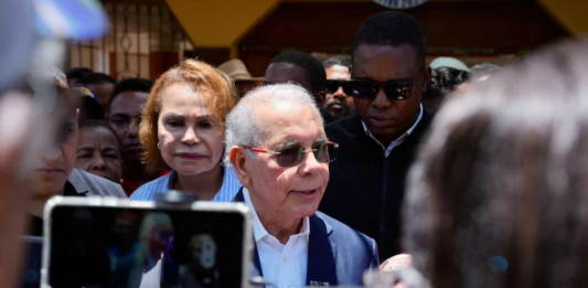 Danilo Medina atribuye muertes de neonatos a fallas en protocolos, no a falta de cobertura