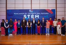 Presidente Abinader entrega reconocimientos del Indotel a más de 170 estudiantes destacados en el concurso “Buscamos el Talento del Futuro”