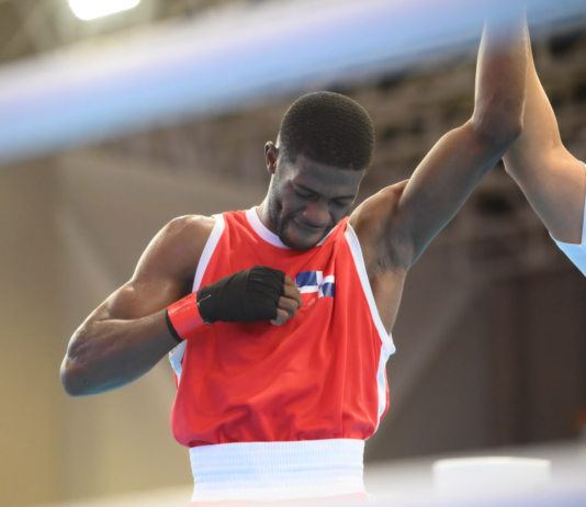 Bera alcanza semis y Cuello cuartos en boxeo centroamericano