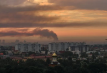 Ataque ruso deja 17 muertos en la región de Kyiv, según Zelensky